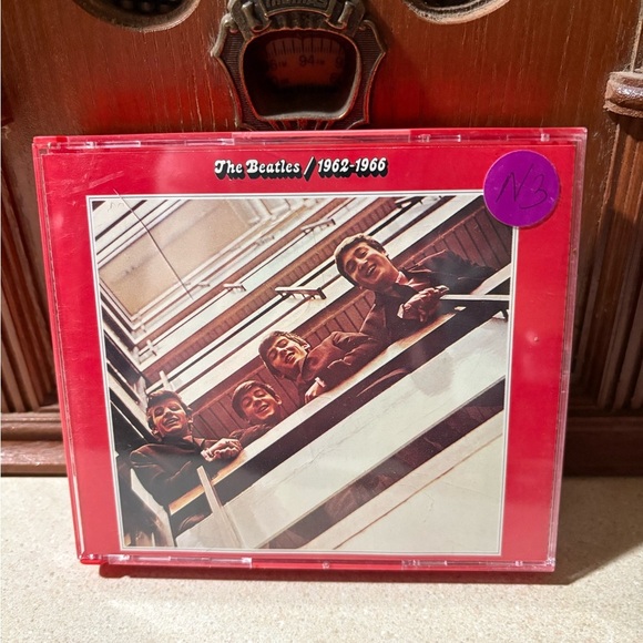 CD Set/2 The Beatles 1962-1966 Red and 1967-1970 Blue 1993 Release 4 CDs - Picture 2 of 9